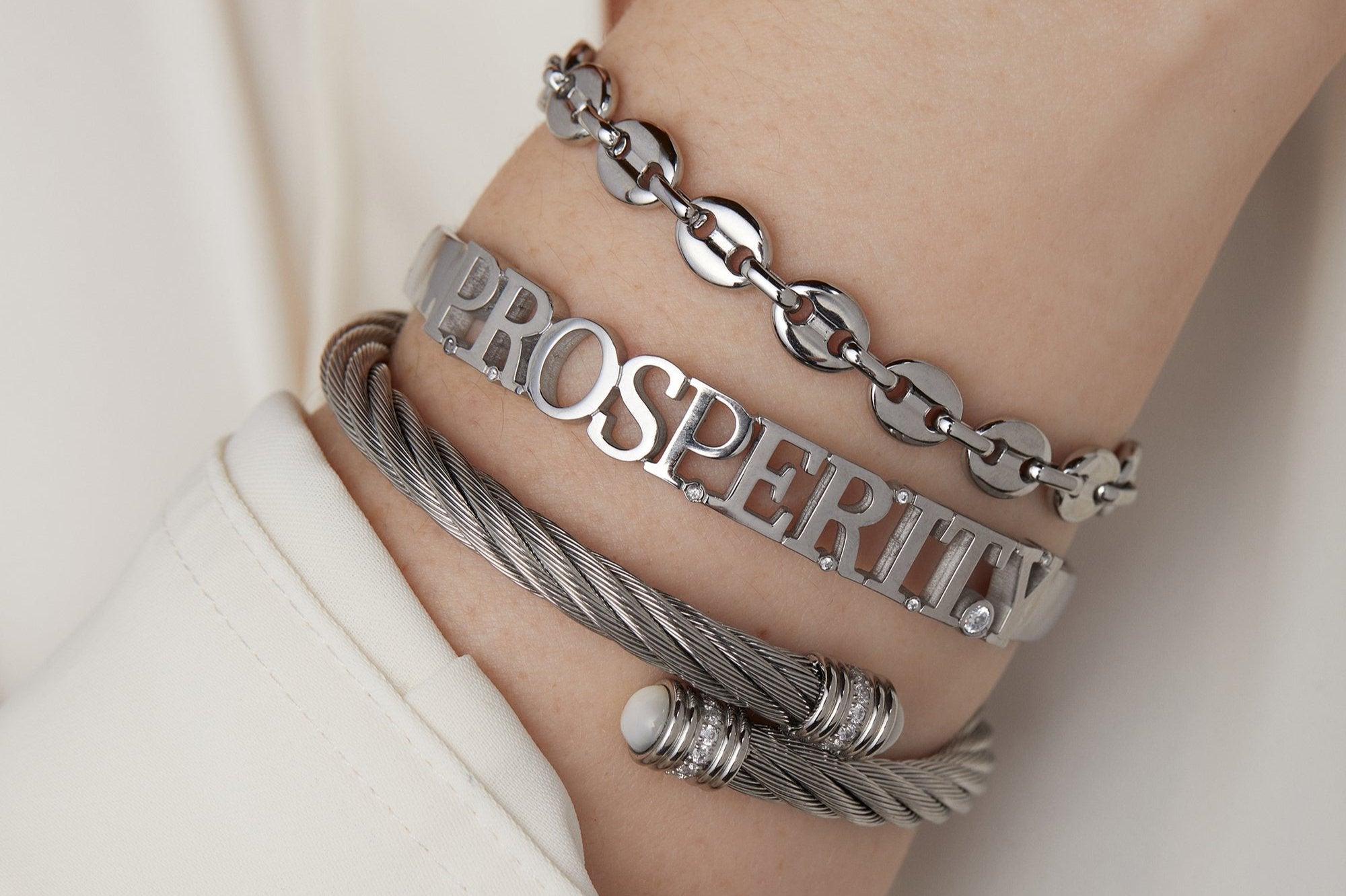 Prosperity Hinge Bracelet