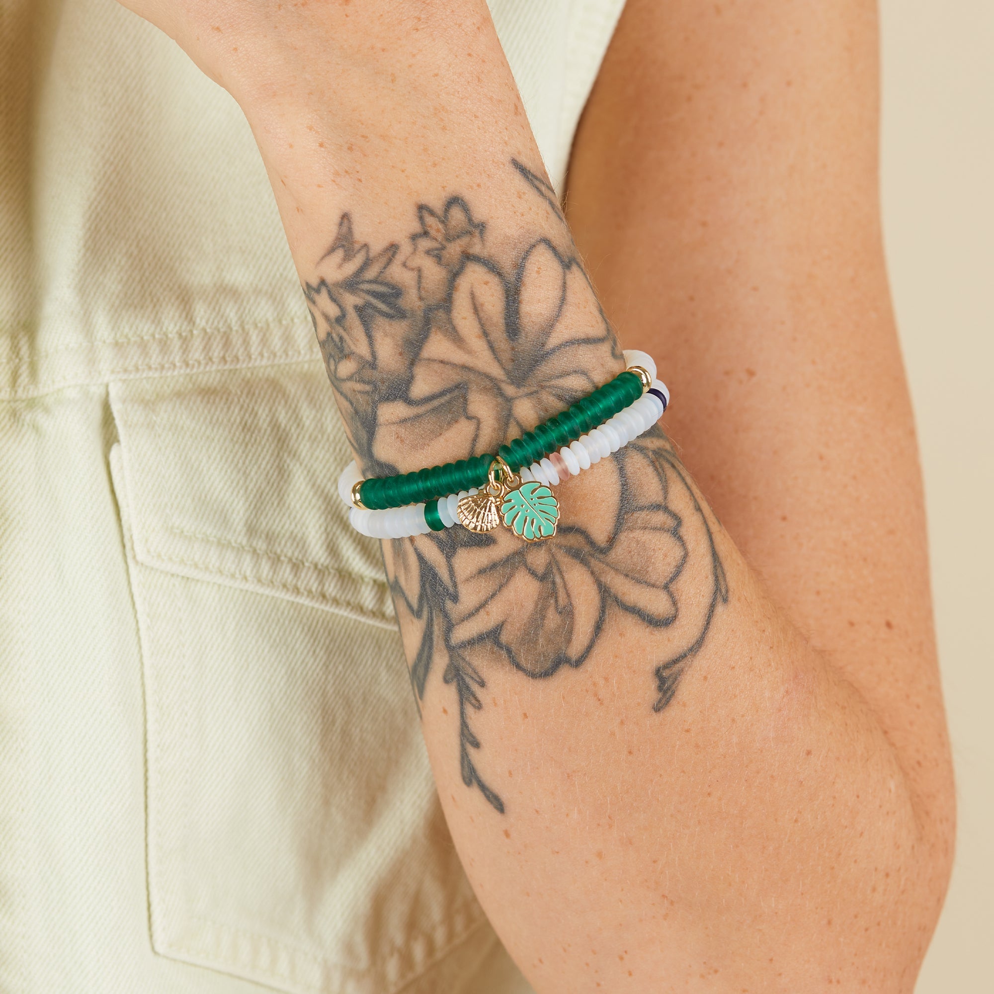 token-celebration-puka-stretch-bracelets-set-3-gold-A21STSET2SG_52a9535b-2fa5-4b2c-a243-409b79ed8d40.jpg